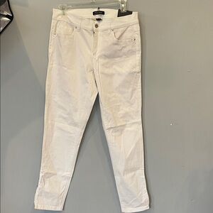 Women's White Jeans White House black market new with tags size 8